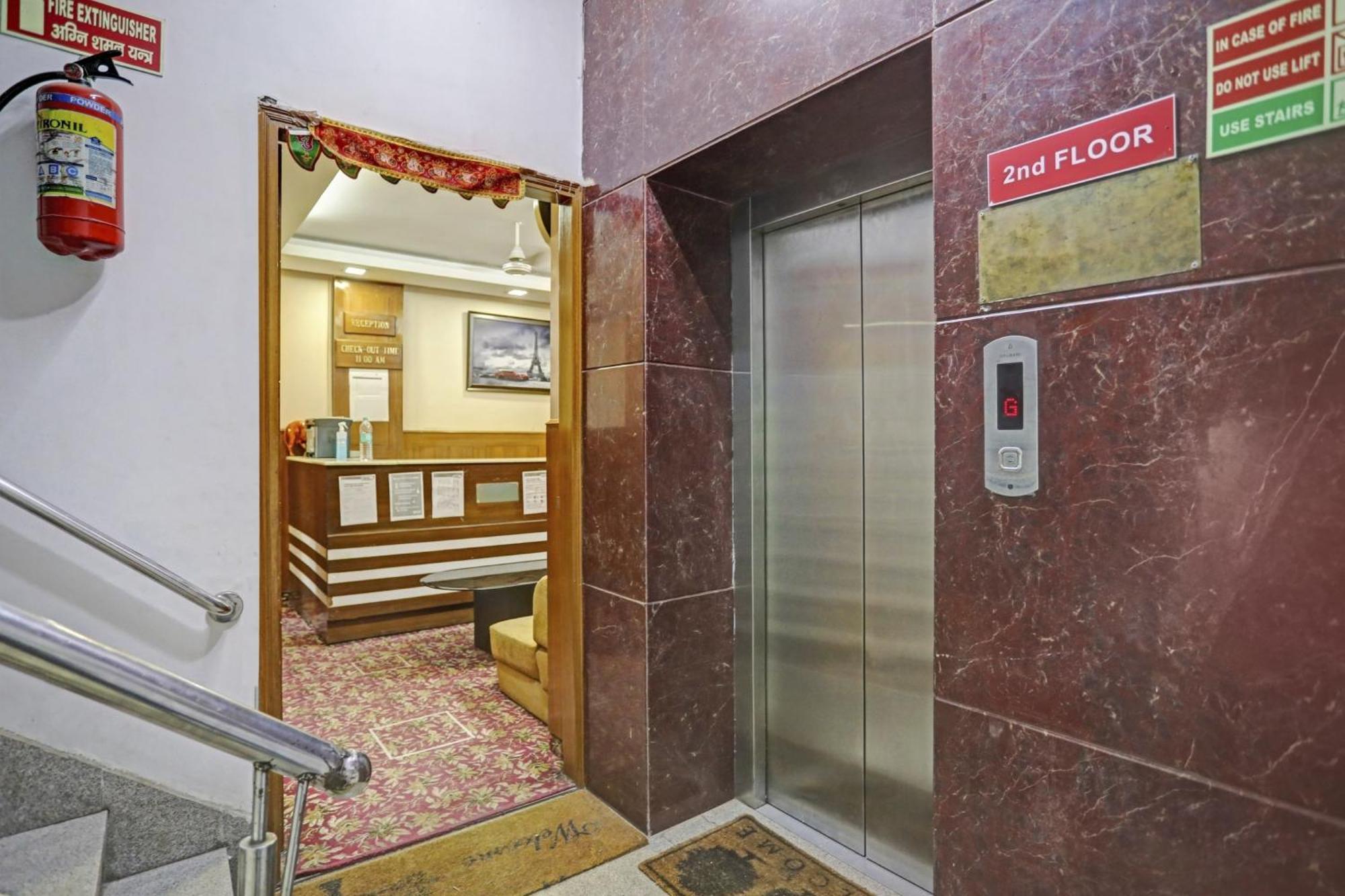 Hotel O Shivam Guest House Neu-Delhi Exterior foto